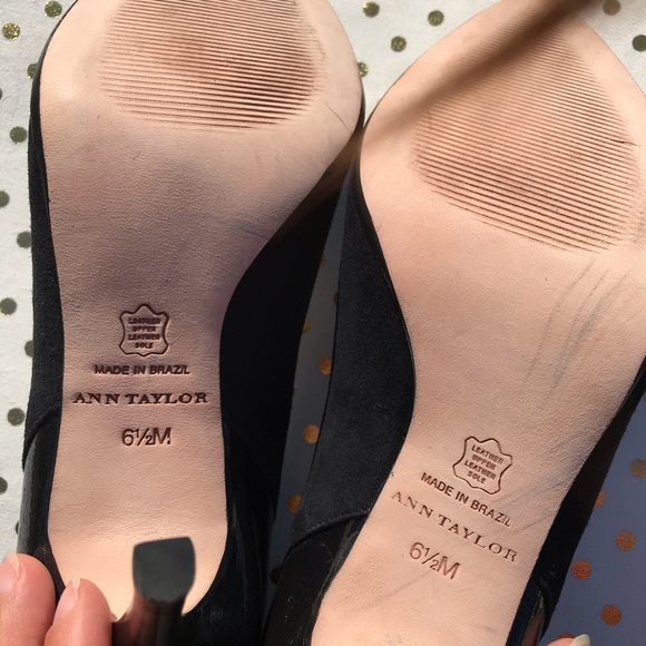 Ann Taylor Pumps (6.5) - Picture 7 of 9